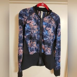 Lululemon If You’re Lucky Jacket purple, navy & pink floral size 8